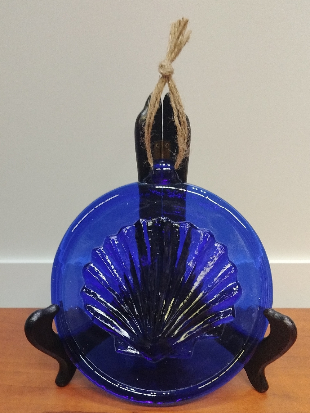 Decorative 6" Cobalt Blue Art Glass Shell Wall Hanging